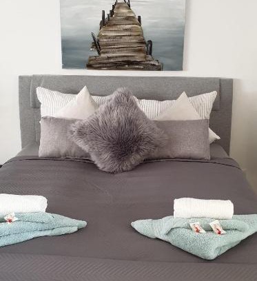 Niebuell Apartamento | Sharky Ferienwohnung in Bahnhofsnähe