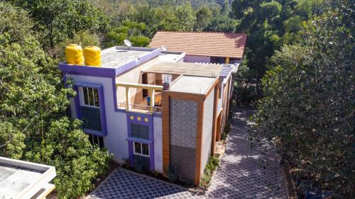 Yercaud Hotel | Sharma Jee Farmhouse