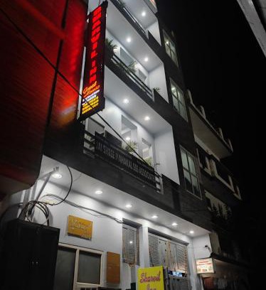 Gomti Nagar Hotel | SHARVIL Inn