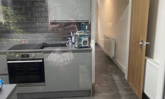Shawforth Casa | Shawforth - 2 Beds - Sleeps 4 - Street Parking