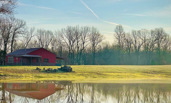 Golconda Otro | Shawnee - Farmhouse on 20 acres: Beautiful Views & Hot Tub!!