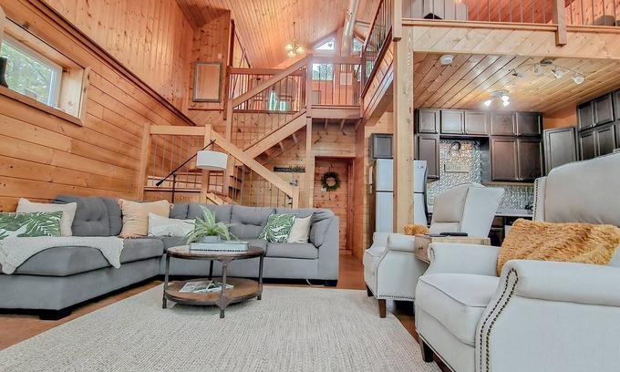 Ozark Casa | Shawnee Overlook - Lakefront Retreat on Lake Egypt