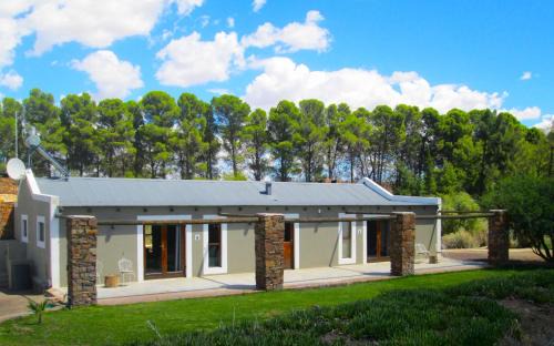 Beaufort West Casa | Shearers Cottage Unit B - Farm Stay