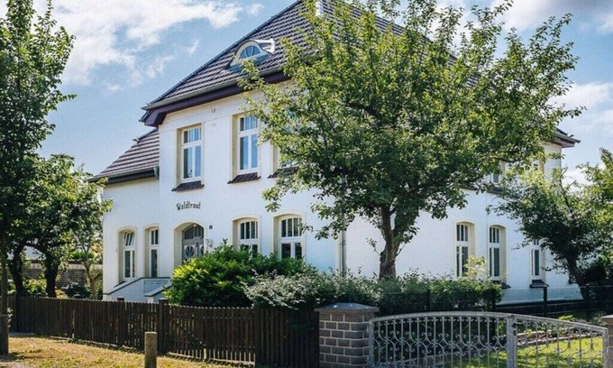 Kuehlungsborn Casa | Shell in Villa Waldtraut