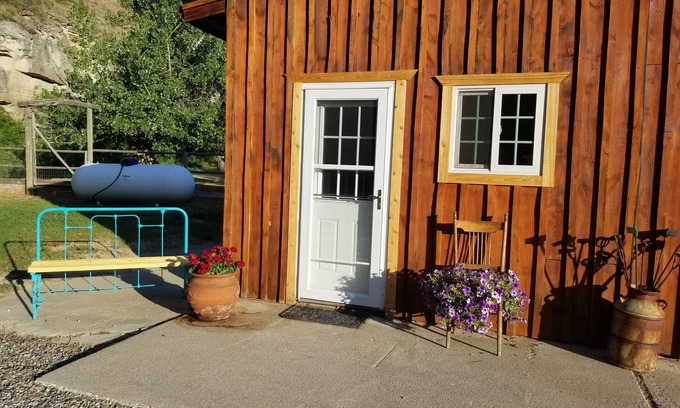 Yellowstone County Otro | Sheltered Nook Bunk 'n Board