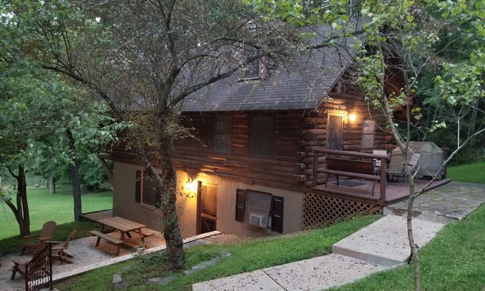 Luray Cabina | Aislamiento en el río Shenandoah