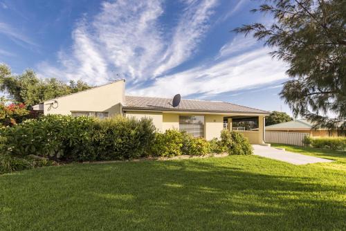 Ledge Point Casa | Sheoak on Wedge - Well Appointed Property Close To Beach