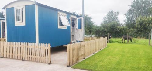 Enniskillen Casa | Shepherd Hut Enniskillen Blossom, Fermanagh