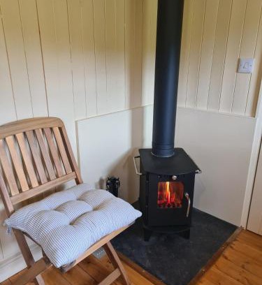 Llanfihangel Tal-y-llyn Casa | Shepherd's Hut in heart of the Brecon Beacons
