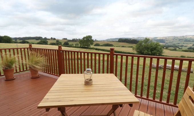 Kingswood Cabaña | SHEPHERD'S VIEW, casa de vacaciones de carácter en Minsterley, Ref 968475