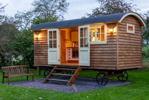 Cosford Casa | Shepherds Hut at Snowdon Farm