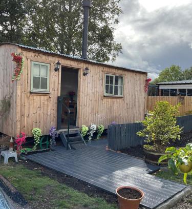 Durham Otro | Shepherds Hut at The Old School House