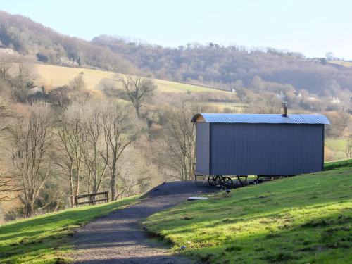 Slad Casa | Shepherds Hut Slad Valley Cotswolds