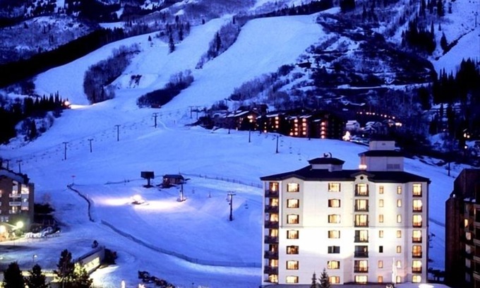 Steamboat Springs Villa | Sheraton Steamboat 2BR, 2BA Villa para la Semana de Año Nuevo! (100% con entrada y salida de esquí)