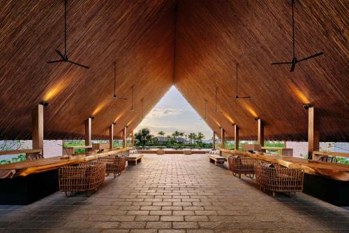 Tanjung Pandan Hotel | Sheraton Belitung Resort