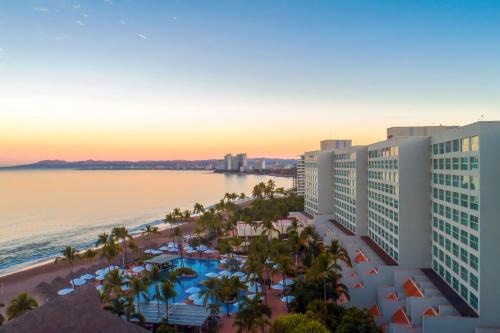 Las Glorias Complejo | Sheraton Buganvilias Resort & Convention Center
