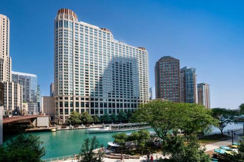 Streeterville Hotel | Sheraton Grand Chicago Riverwalk