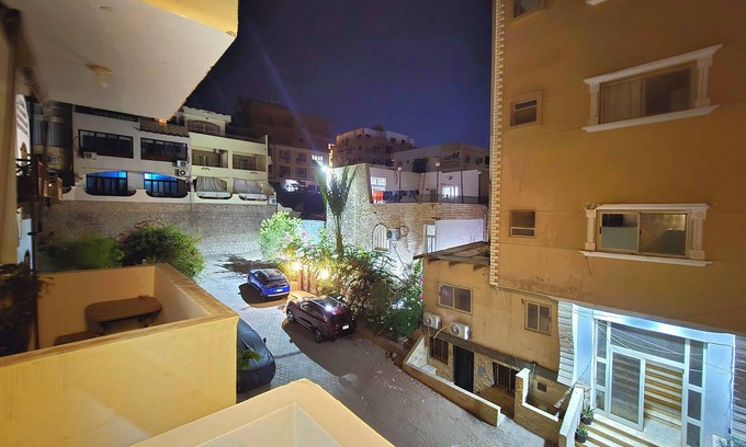 Sakkala Apartamento | Sheraton Hurghada Gem! New Apt Steps from the Sea – Book Today