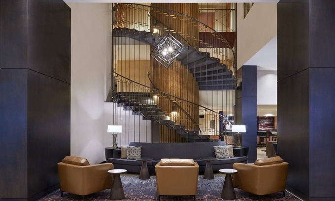 Byward Market - Parliament Hill Hotel | Sheraton Ottawa Hotel