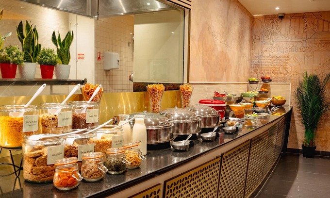 Harlington Hotel | Sheraton Skyline Hotel London Heathrow