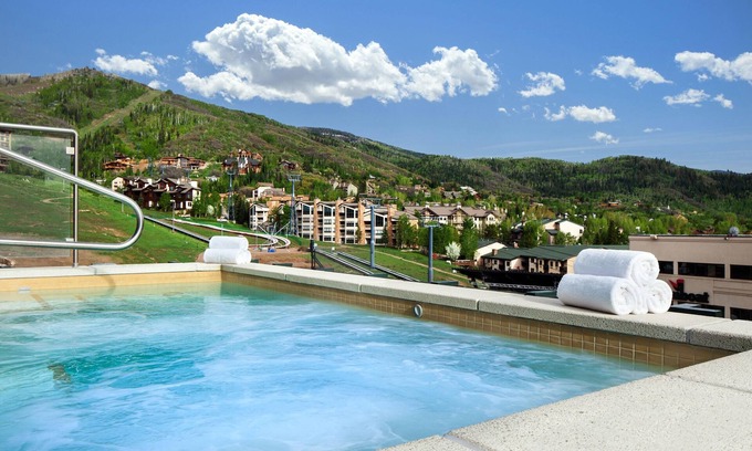 Steamboat Springs Hotel | Sheraton Steamboat Resort Villas
