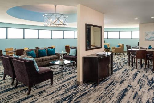 Tampa Hotel | Sheraton Tampa Brandon Hotel