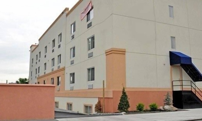 Soundview Hotel | Sheridan Hotel