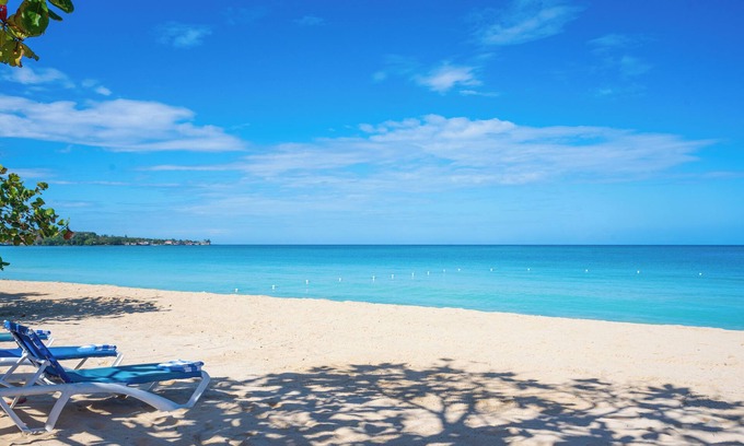 Negril Hotel | Shields Negril Villas