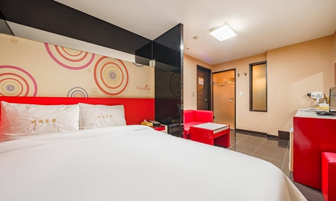 Sinchon-dong Hotel | Shinchon Touch