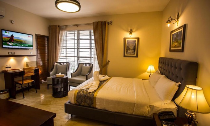 Dhaka Hotel | Shinepukur Suites
