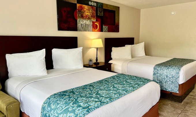 Kissimmee Hotel | Shining Light Inn & Suites
