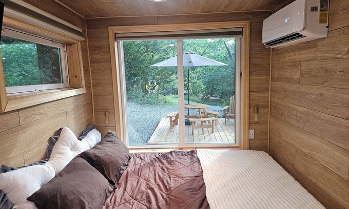 Lexington Cabina | Shipping Container Cabin- Tuck Jr