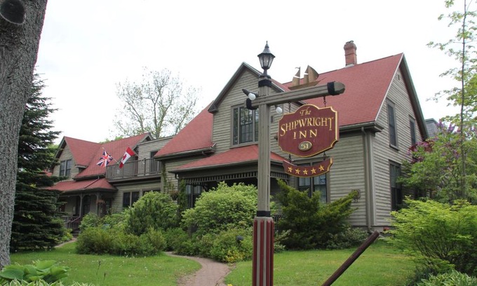Queens Square Cama Y Desayuno | Shipwright Inn
