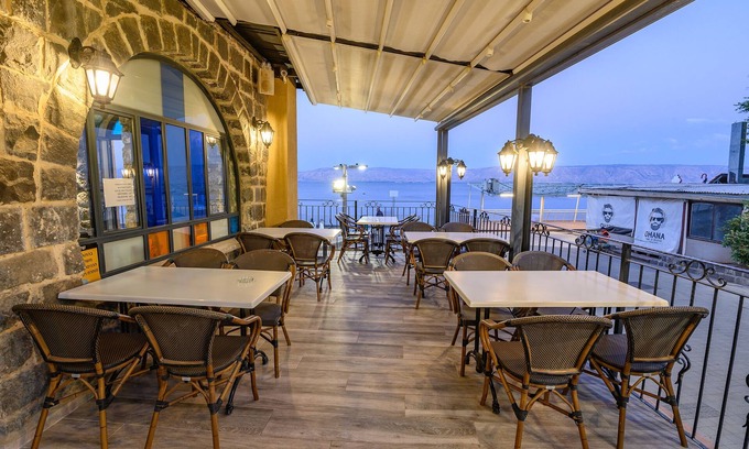 Tiberias Old City Hotel | Shirat Hayam - Boutique Hotel