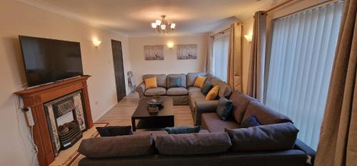 Milton Casa | Shirley L, Milton, Cambridge, 4 BR House, Newly Refurbished