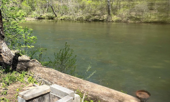 Covington Alquiler De RV | Shirleys’ River Retreat. …… camp on the rivers edge