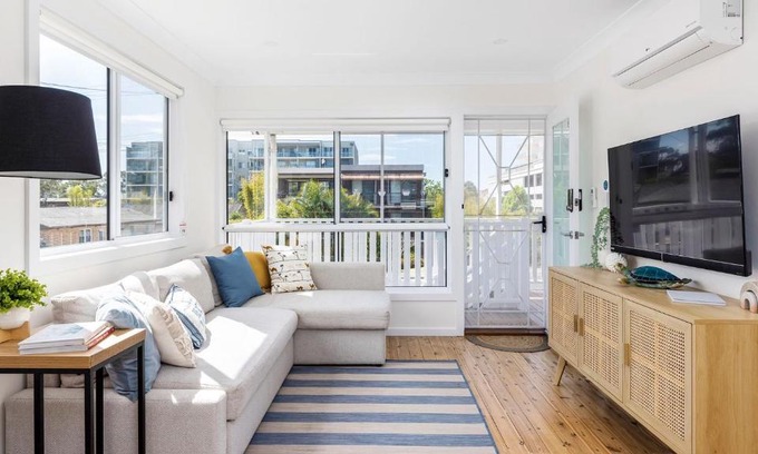 Shoal Bay Villa | Shoal Bay Beach House Three