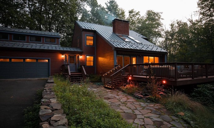 Shokan Casa | Shokan Lodge: Mid-Century Modern Getaway