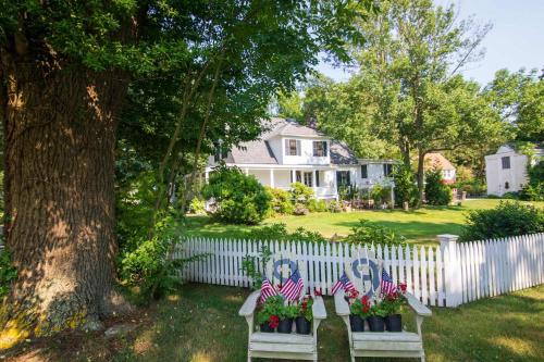 Yarmouth Port Casa | Shopping Restaurants 6 mins to Beach AC
