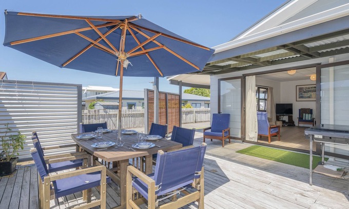 Whangamata Casa | Shore Beats Work - Whangamata Holiday Home