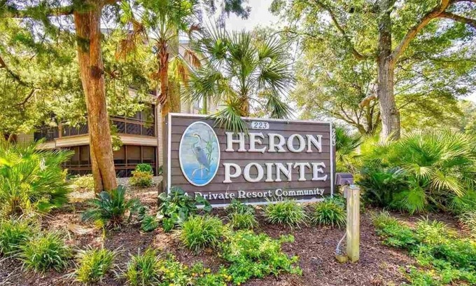 The Dunes Condominio | SHORE DRIVE ARCADIAN SHORES Heron Pointe Quiet Resort Stroll to Beach