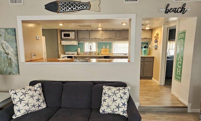 Myrtle Beach Cabaña | "Shore Enough" 2 Bed/1 Bath Cottage in Oceanlakes N-19 *complimentary golf cart*