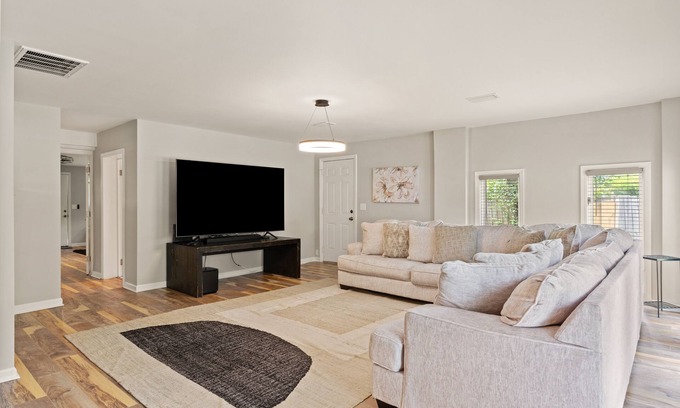 Brunswick Casa | Shore Thing | 4 Bed, 2.5 Bath