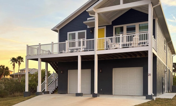 Marineland Acres Casa | Custom house, beachside neighborhood, 5-7min walk to the beach, dog friendly!