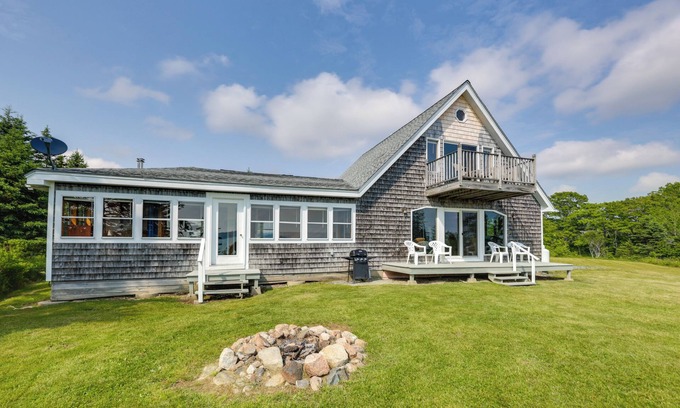 East Sullivan Casa | ¡NUEVO! Casa frente al mar con vistas, 14 millas a Acadia NP!