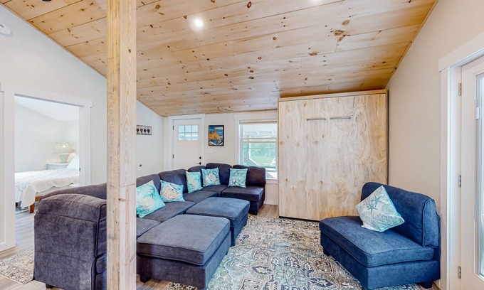 Kennebunk Condominio | Shorelands, Unit 44-3 | Condo in Kennebunk with pool and playground access