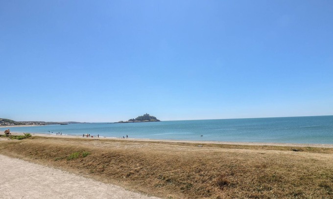 Longrock Cabaña | Shoreline