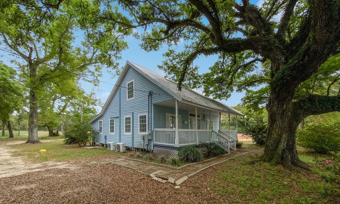 Oak Casa | SHORT DRIVE TO BEACH, NEAR SPORTS PLEX IN GULF SHORES!