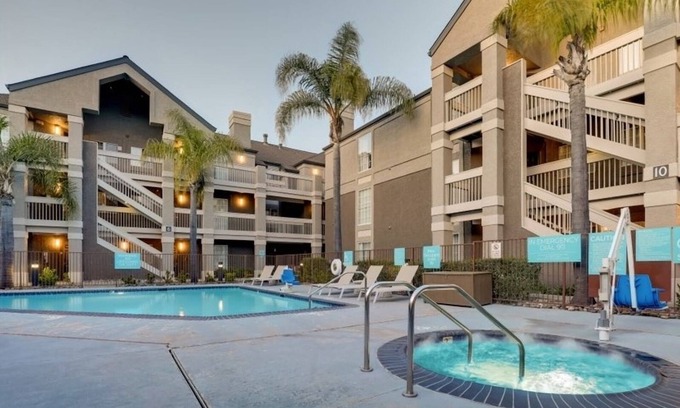Sunnyvale Hotel | Short Drive to Shoreline Amphitheatre! 1BR Accessible Room w/ Free Breakfast!
