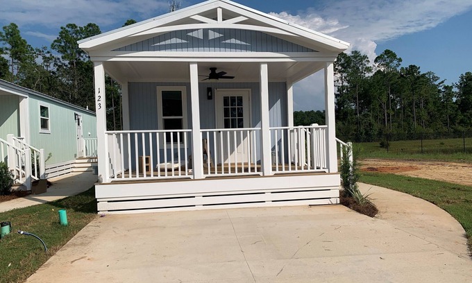 Freeport Cabaña | Short drive to the beautiful 30-A beaches!! Cozy Riverwalk Landing Cottage 7-G